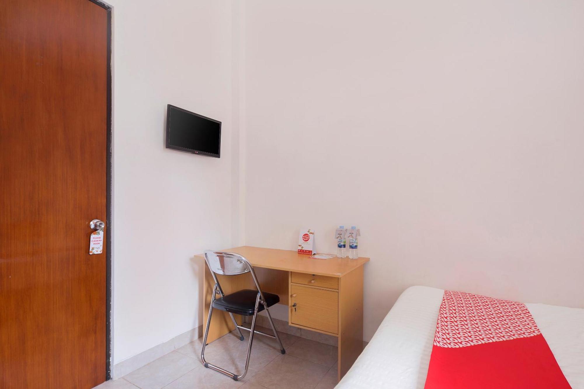 Super Oyo 866 Idola Residence Jakarta Exterior foto