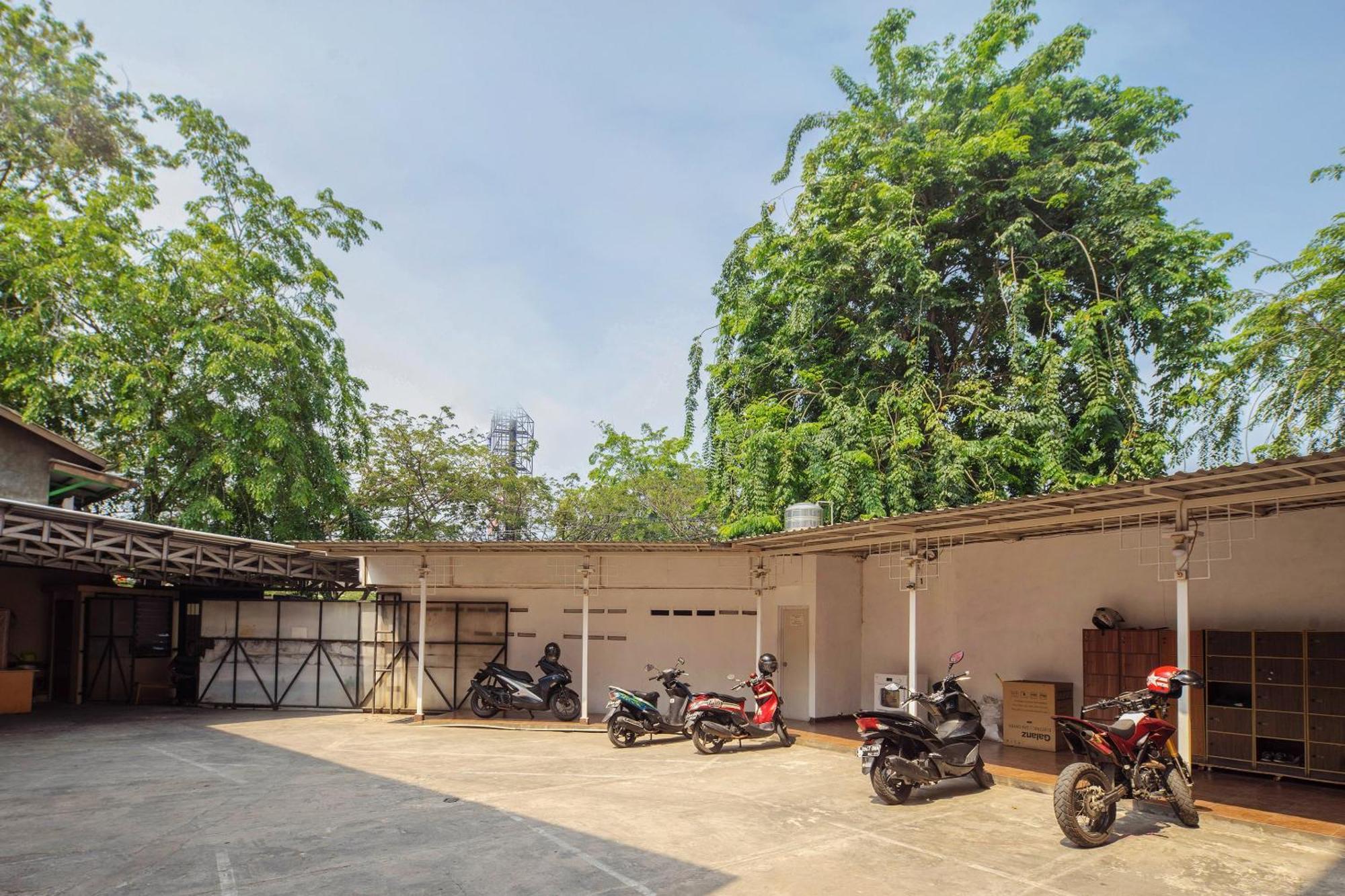 Super Oyo 866 Idola Residence Jakarta Exterior foto